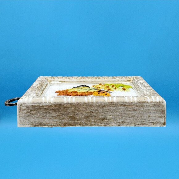 Vintage 1970s Butterfly Ladybug Caterpillar Miniature Crewel Art Set Frames - Picture 7 of 17